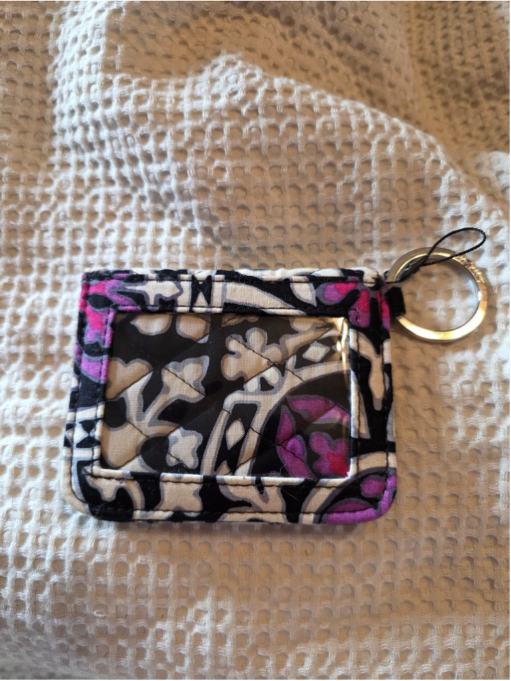 Vera Bradley Zip ID Case In Scroll Medallion NWOT